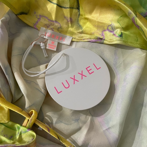 🔥NWT Vici Miami Nights Satin Cowl Neck Maxi Dress M
Sexy Summer Date Party Event - Picture 15 of 16